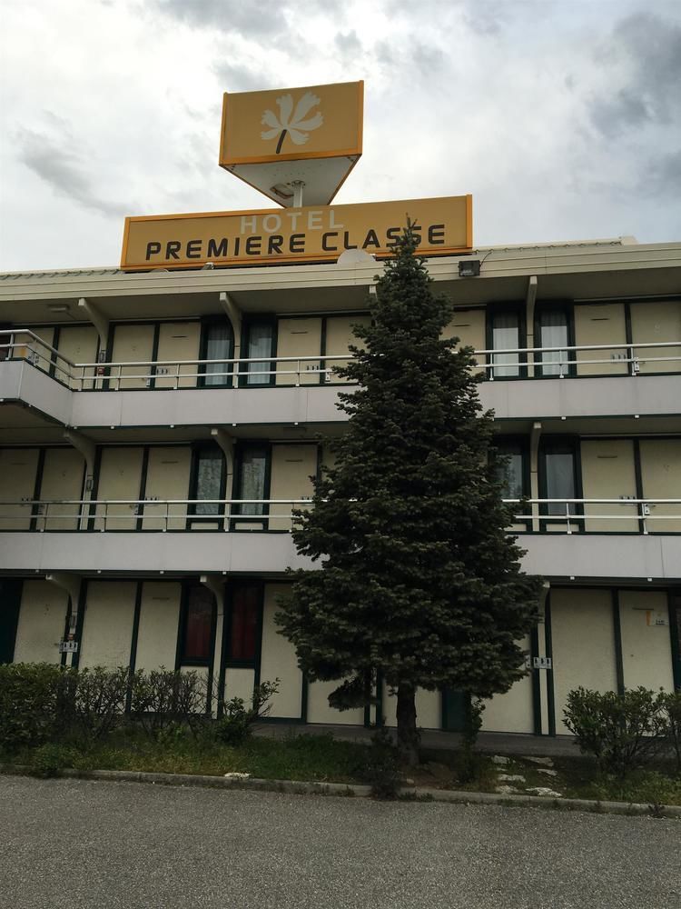 Premiere Classe Lyon Sud - Chasse Sur Rhone Exterior photo